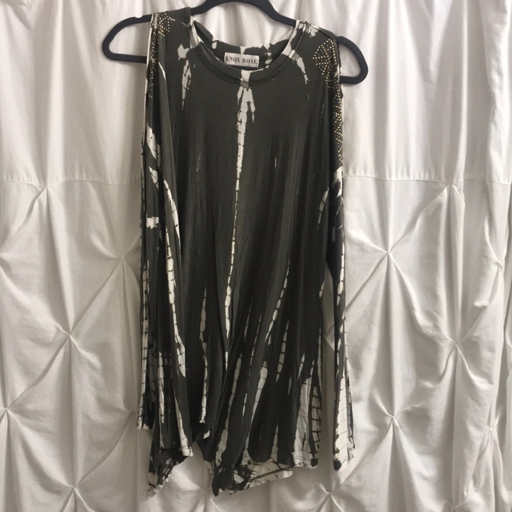Cold shoulder shirt